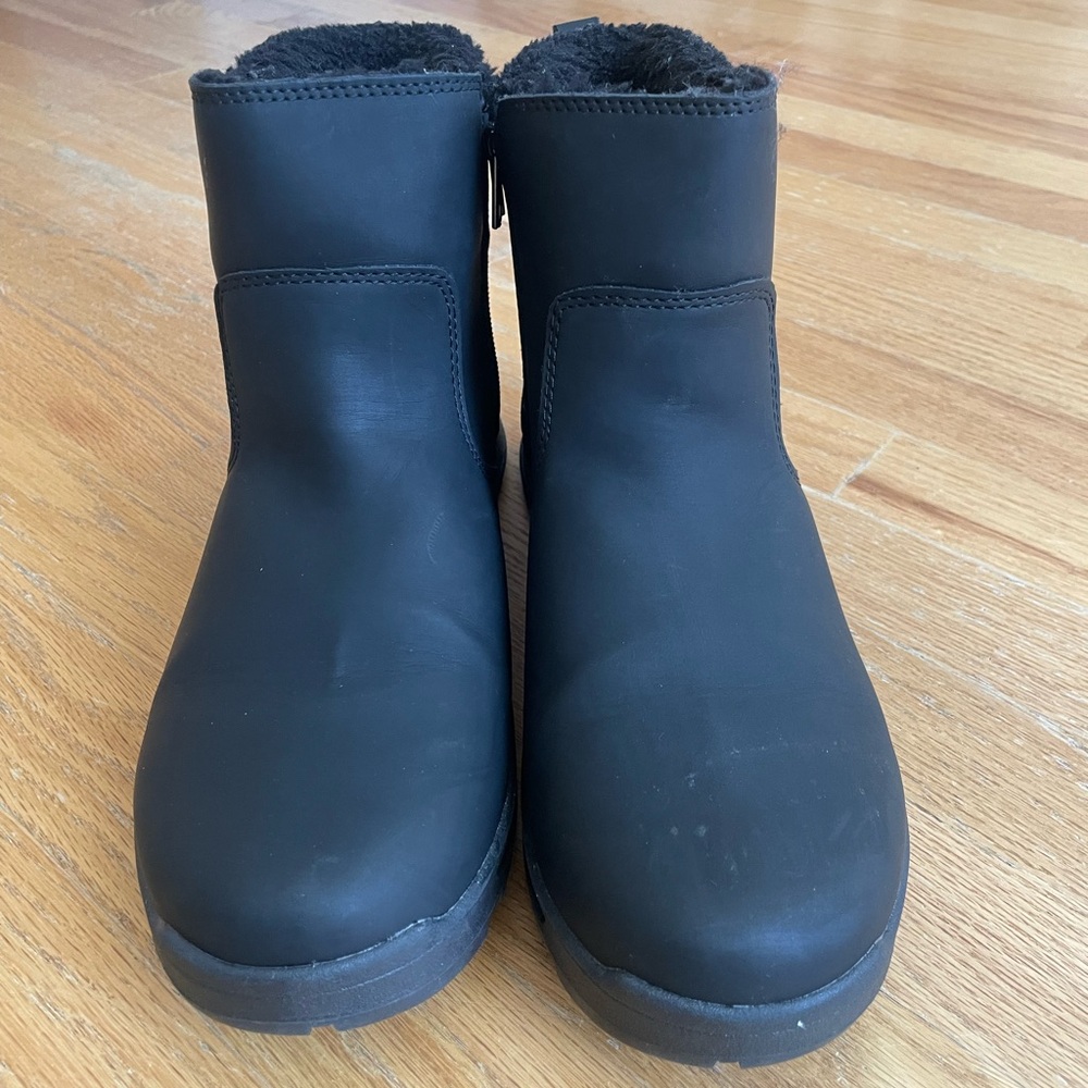 Eddie Bauer Siren Lined Cushioned Black Winter Boot Black Size 10M Women's New